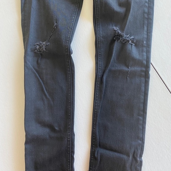 Rag & Bone Mid-Rise Skinny Black Denim Jeans w/ Distressed Knees Size 26 - Picture 4 of 9